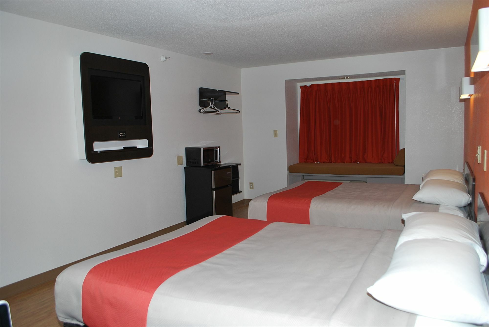 Motel 6 Indianapolis Carmel Exterior photo